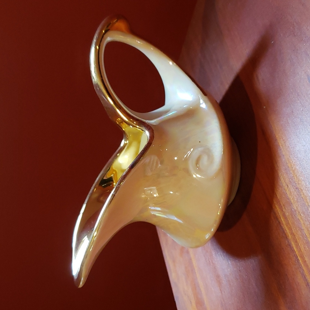 Pearl China - 22k Gold Trim Cream Server